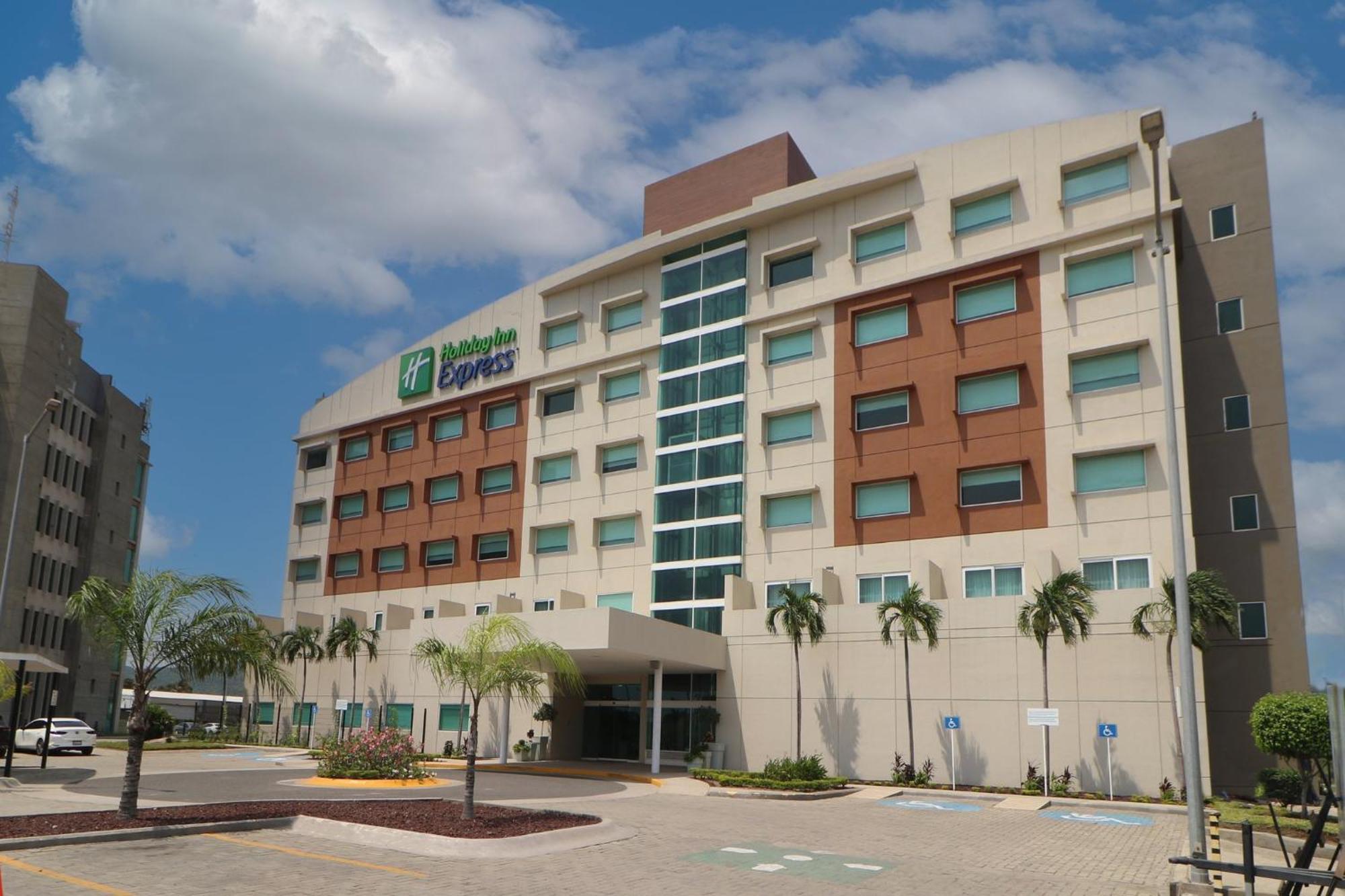 Holiday Inn Express Manzanillo By Ihg Εξωτερικό φωτογραφία